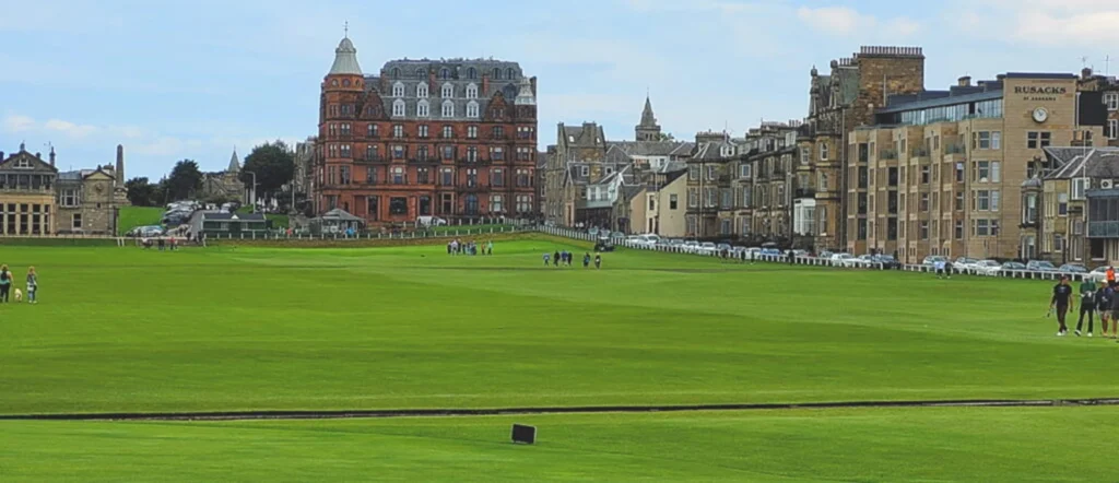 Looking back from the 1st green on the St Andrews Old Course